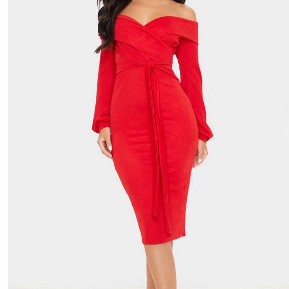 Pretty Little Thing Red ♥️ Off the Shoulder Dress